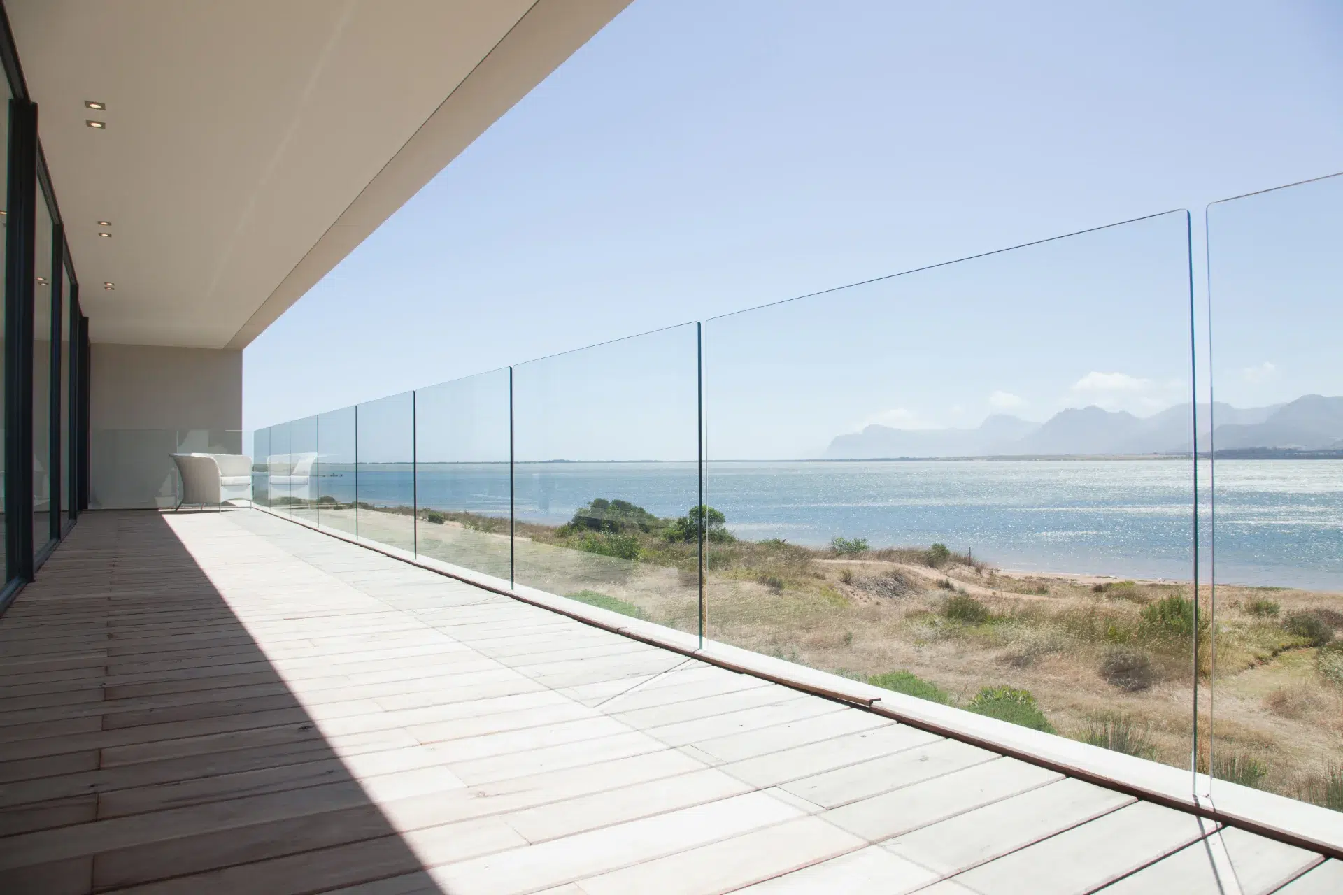 VLX 120 Glass Railing System in Tamiami, FL | Sightline Windows & Doors Tamiami - detail 1