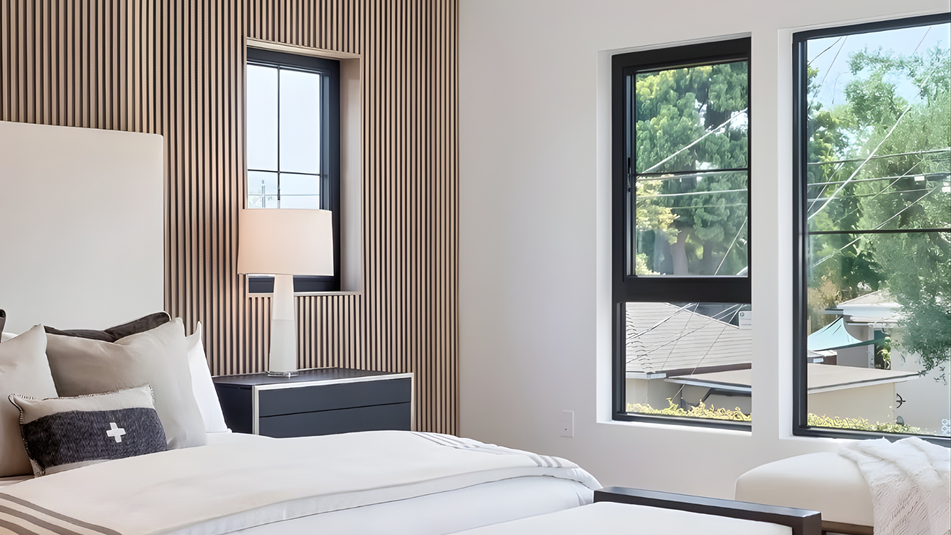 VLX 500 Single & Double Hung Window in Tamiami, FL | Sightline Windows & Doors Tamiami - detail 4