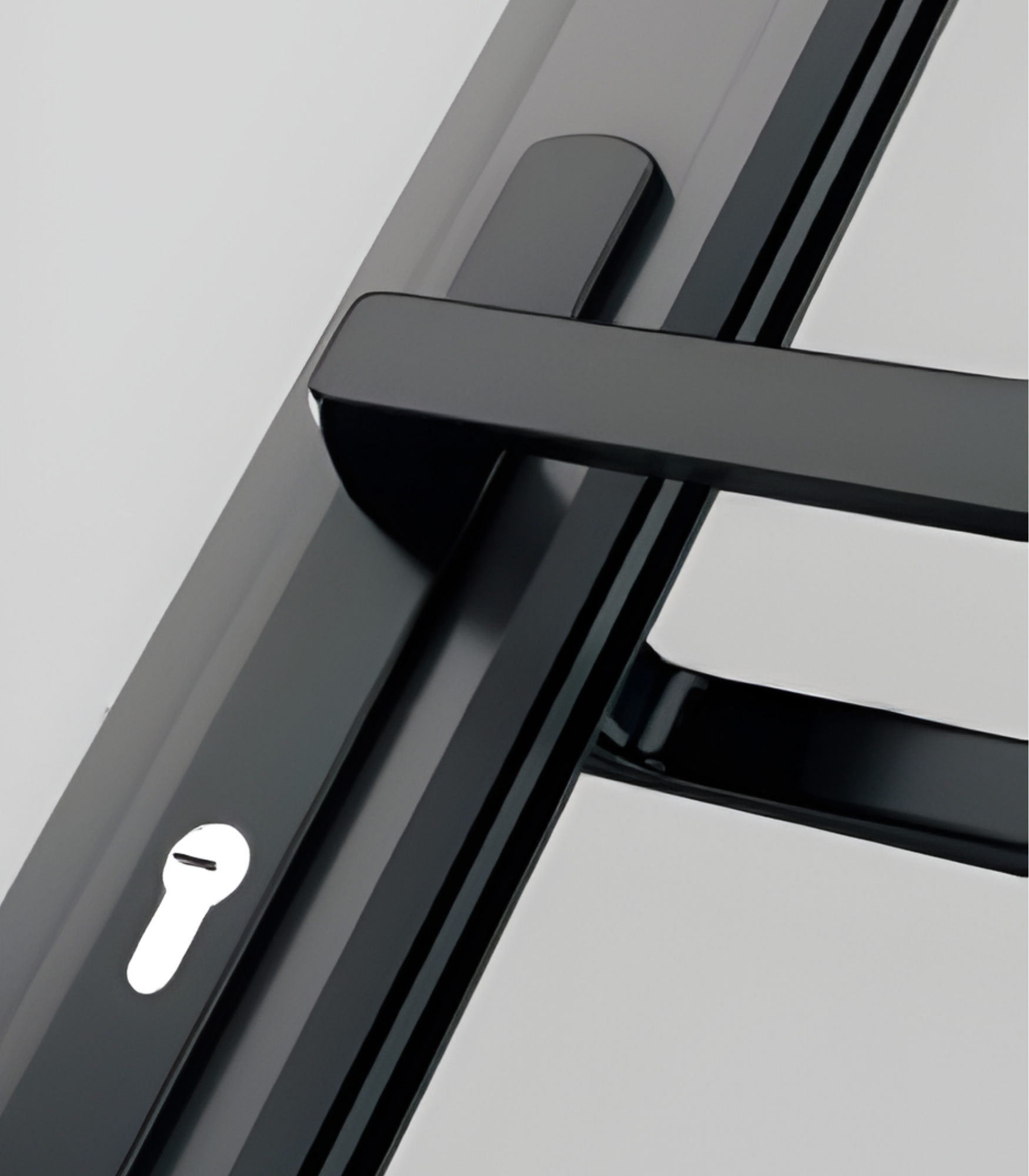 VLX 100 Swing / Entry Door in Tamiami, FL | Sightline Windows & Doors Tamiami - detail 3